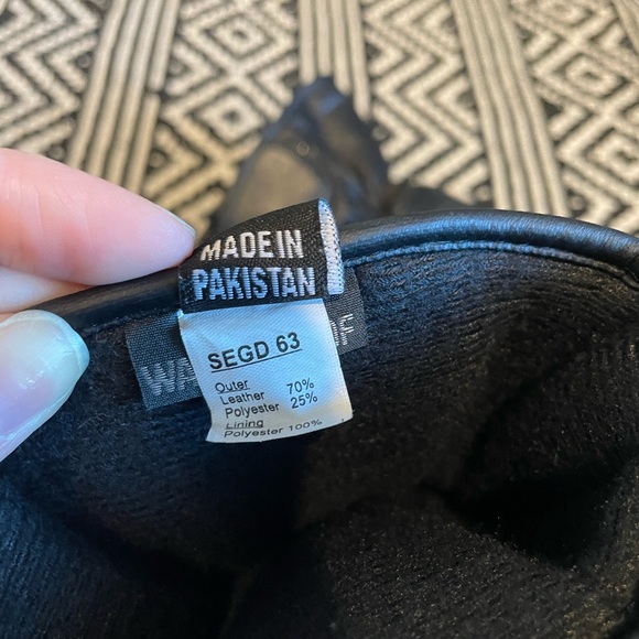 Waterproof riding gloves - Picture 3 of 7